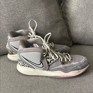 Men’s Kyrie Infinity Shoes